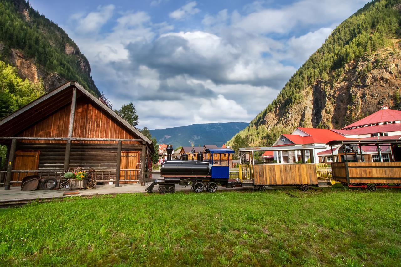 Three Valley Lake Chateau Revelstoke Luaran gambar